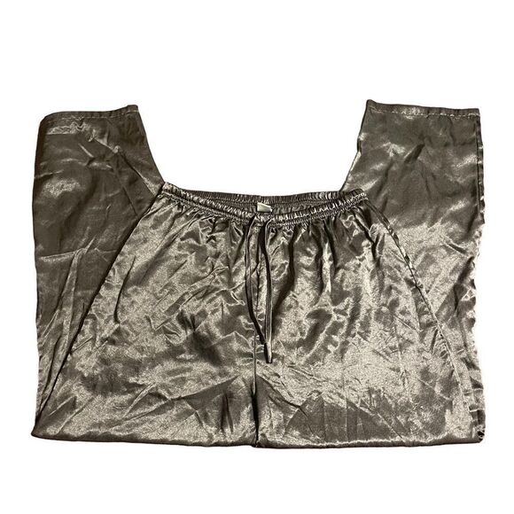 Kathryn Black Silky Pajamas - Picture 5 of 10